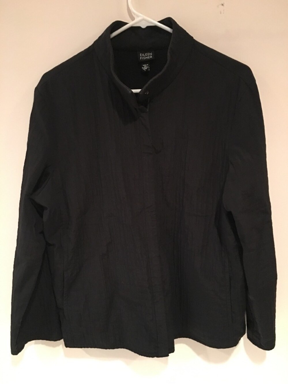 Eileen Fisher Black Textured Pleated Jacket Light Weight Womens Size Large Zip